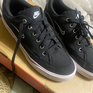 Mens Nike Retro GTS Size 9.5